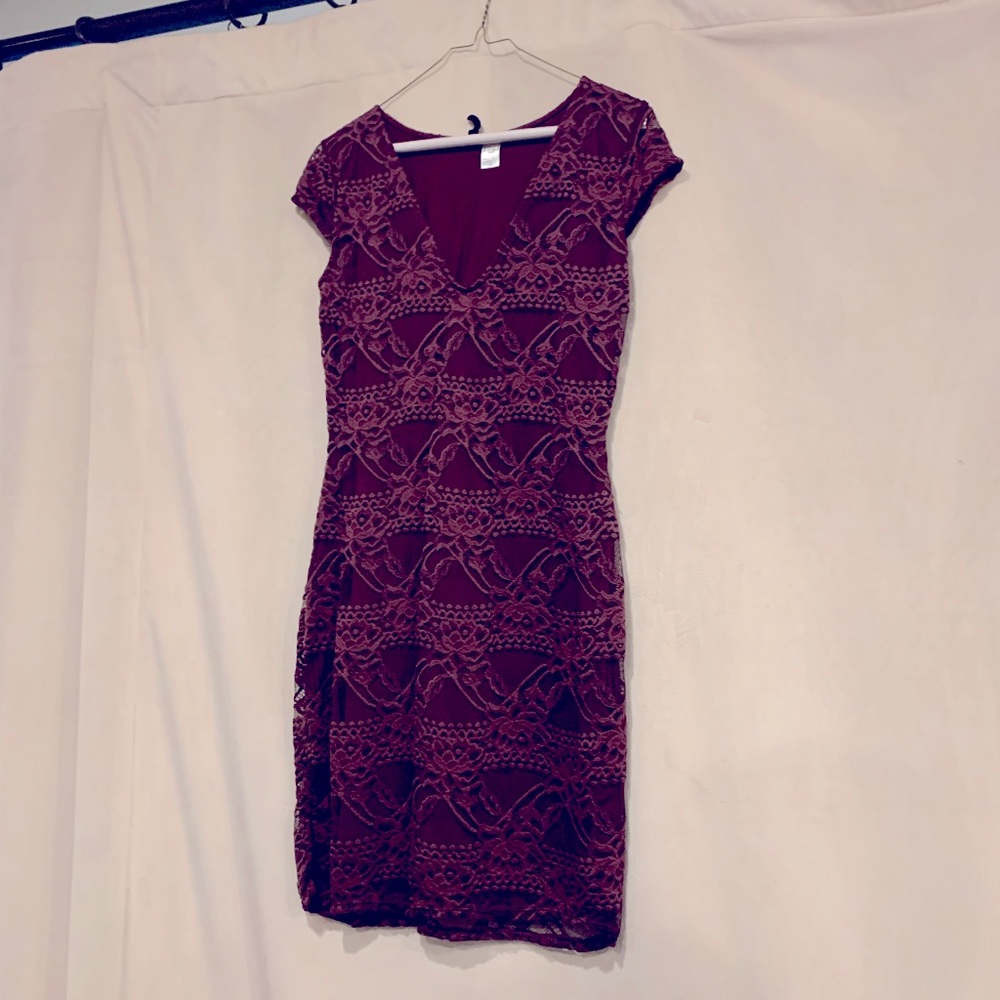 H&M DIVIDED Bodycon Lace Dress, Size 10.